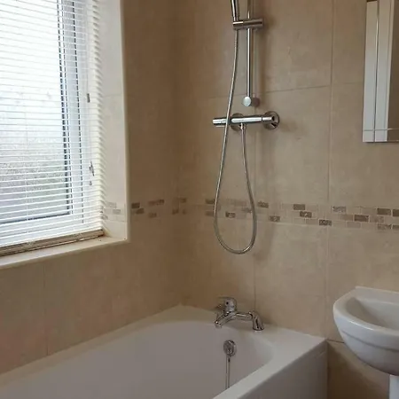Gledhow Wood Apartment Leeds (West Yorkshire)